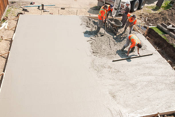 Best Concrete Driveway Installation in Dunlap, IL